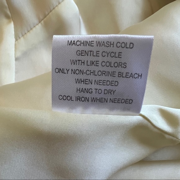 ModCloth Ruffled Flowy Camisole Size XL - Picture 5 of 6